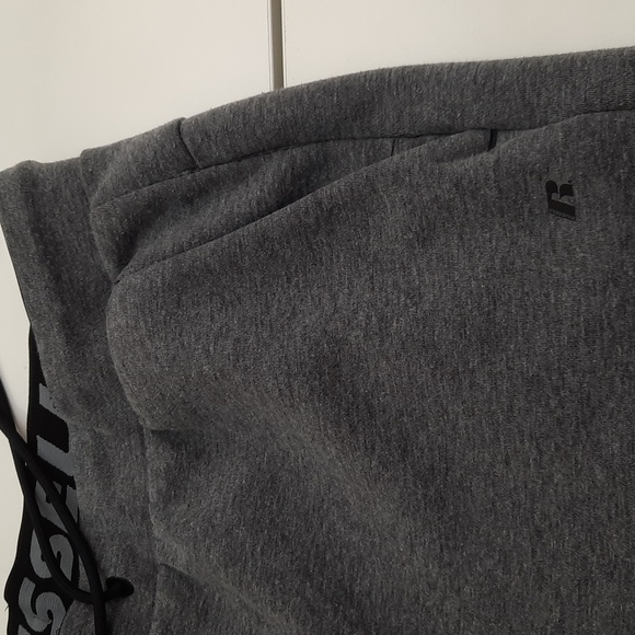 Russell Sweatpants - Size L - Phone Pocket - Picture 6 of 10